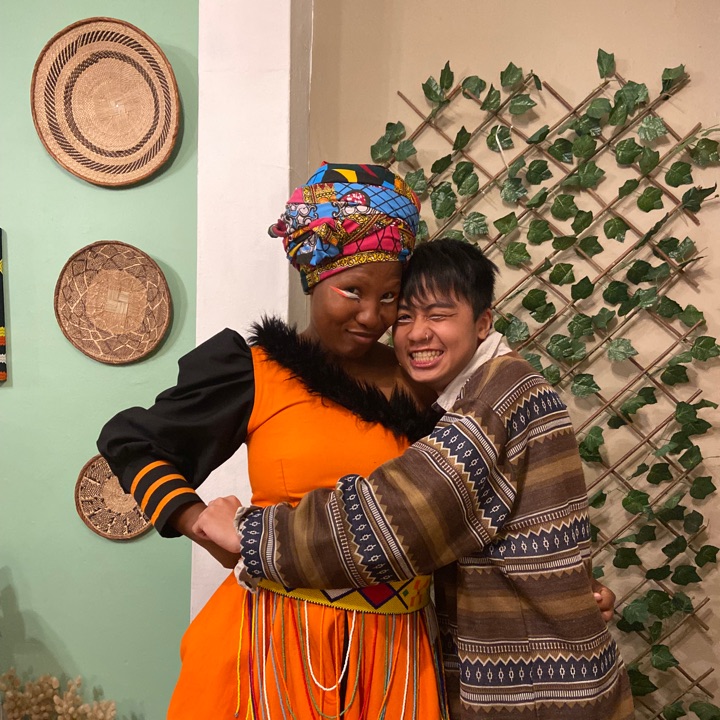 Hai Yen Nguyen hugging a performer from the Culture Series
