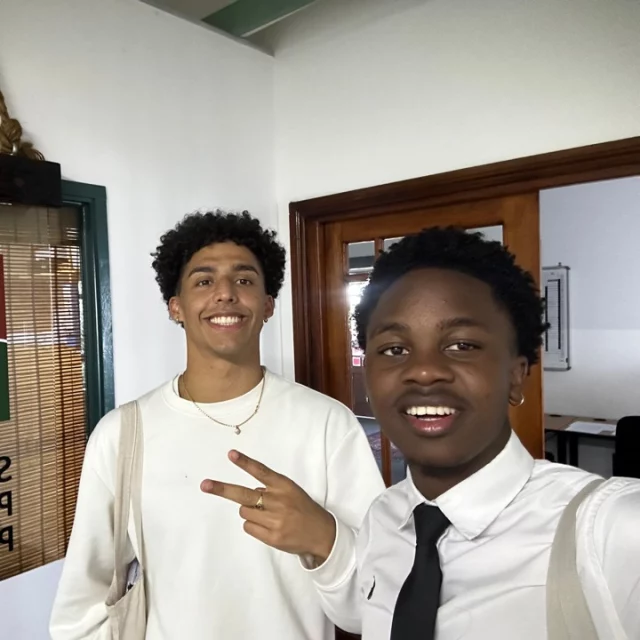 "Some places teach you ideas. Others teach you people. Cape Town did both." 🇿🇼🇿🇦
Meet Denver Musamirapamwe (@denverrrzw) from Zimbabwe, an alumni of our August 2025 Take Action Lab: Human Rights class in South Africa. For Denver, the experience went beyond the classroom. It was about the heartbeat of the movement: the people.
Denver shares:
"Take Action Lab gave me more than tools for change. It gave me people who became family. That sense of community and family is what makes the work human."
Denver found a global family in Cape Town while tackling real-world issues. Now, it’s your turn to find yours. 🤝✨
🚨 1 WEEK LEFT to apply to our Take Action Lab or Take Action Lab Accelerator. January 23rd is the final date to turn your intent into positive impact. Which global issue will you face head-on, human rights or sustainability?
🔗 Link in bio to submit your application before time runs out!
#TiltingFutures #TakeActionLab #AlumniSpotlight #GlobalCommunity #7DaysToApply