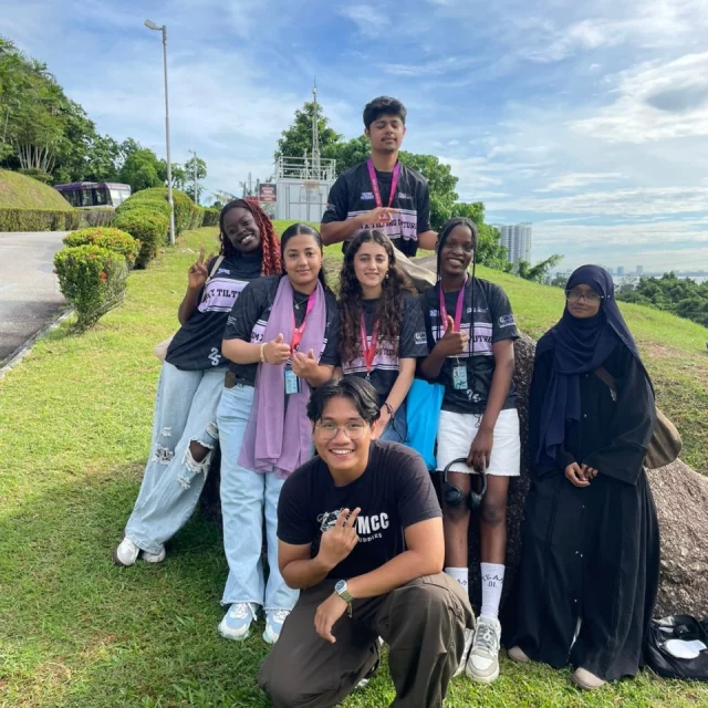 ⏳ The Countdown is on for Malaysia. 
If you’ve been looking for a way to bridge the gap between classroom theory and real-world environmental impact, this is your moment.
Our Environment & Sustainability track in Malaysia is where the world’s next climate leaders are forged. Embedded within local organizations on Penang Island, you will: 
🔹 Decipher Systems: Understand the root causes of the climate crisis. 
🔹 Build Agency: Gain hands-on experience in a global biodiversity hub. 
🔹 Launch Your Career: Develop the skills modern green industries demand.
🚨 Final Deadline: April 10. Don't just watch the planet change! Tilt it. 🌿🌏 
Apply now! Link in bio.
#TiltingFutures #ApplyNow #Sustainability #GreenCareers #Malaysia #TakeActionLab #ClimateAction #GlobalChangemakers